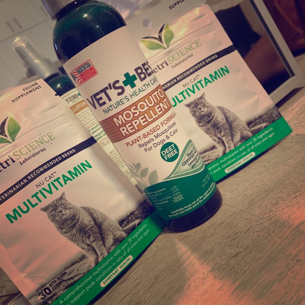 PET BUNDLE! TREAT & CARE!